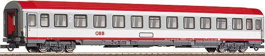 Passenger car 2nd class RIC express train with operating tail lights<br /><a href='images/pictures/Roco/45835.jpg' target='_blank'>Full size image</a>